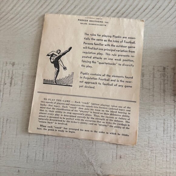 Rare, COMPLETE Vintage 1946 Parker Brothers Pigskin Board Game - Picture 5 of 15